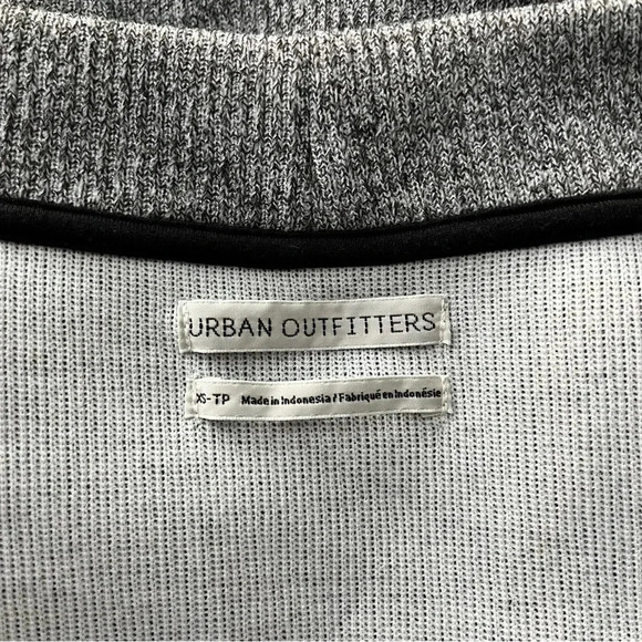 Urban Outfitters Cropped Balloon Sleeve Jacket Full Zip Gray Size XS - Picture 4 of 10